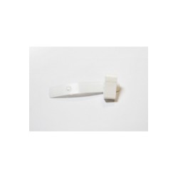 Portagafete plástico tipo broche blanco (caiman)